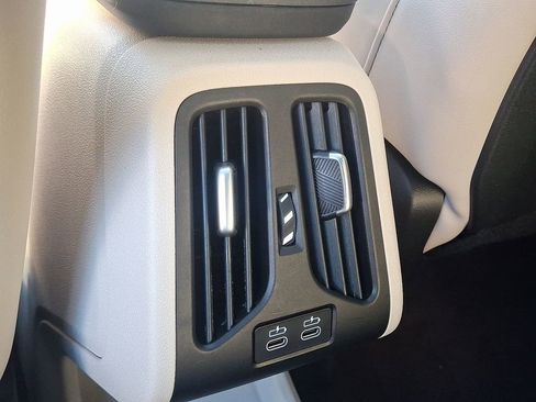 Certified 2025 BMW X2 xDrive28i w/ Convenience Package image 11