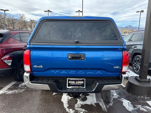 Used 2016 Toyota Tacoma SR5 image 10