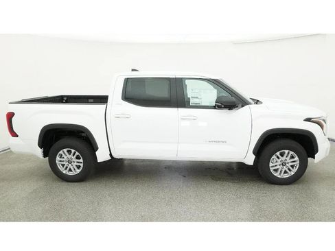 New 2026 Toyota Tundra SR5 AWD/4WD image 11