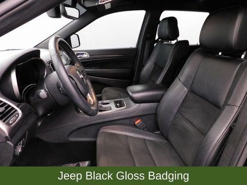 Used 2019 Jeep Grand Cherokee Altitude image 26