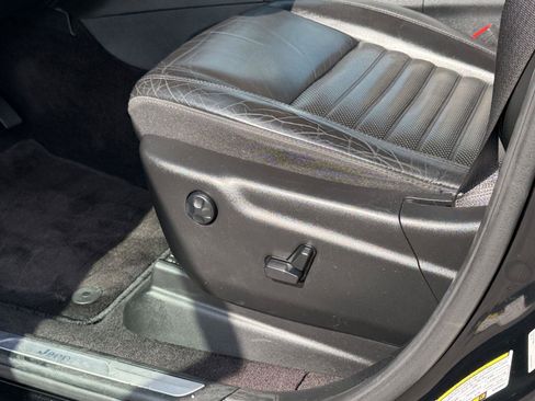 Used 2019 Jeep Grand Cherokee Limited X image 33