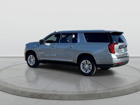 Used 2024 GMC Yukon XL SLT w/ SLT Luxury Package AWD/4WD image 6