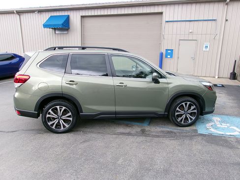 Used 2019 Subaru Forester Limited w/ Popular Package #3 AWD/4WD image 7