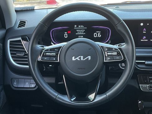 Used 2025 Kia Seltos S image 21