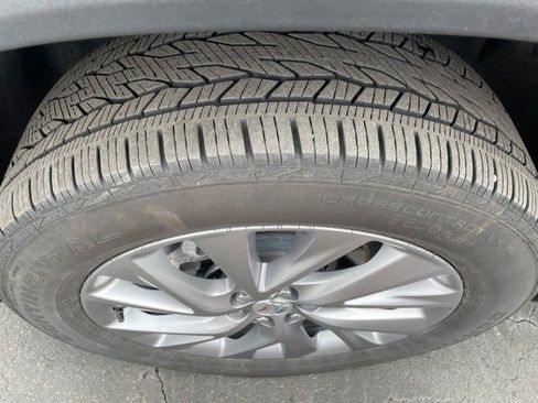 Used 2025 Buick Enclave Preferred image 31