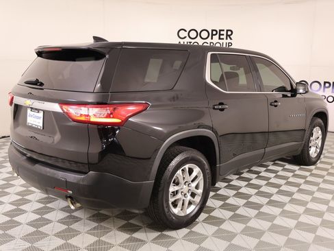 Used 2021 Chevrolet Traverse LS FWD image 20