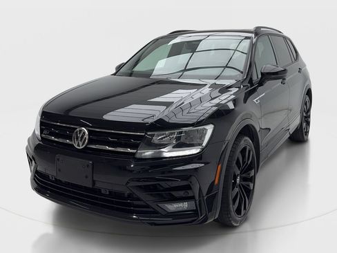 Used 2021 Volkswagen Tiguan SE R-Line FWD image 4