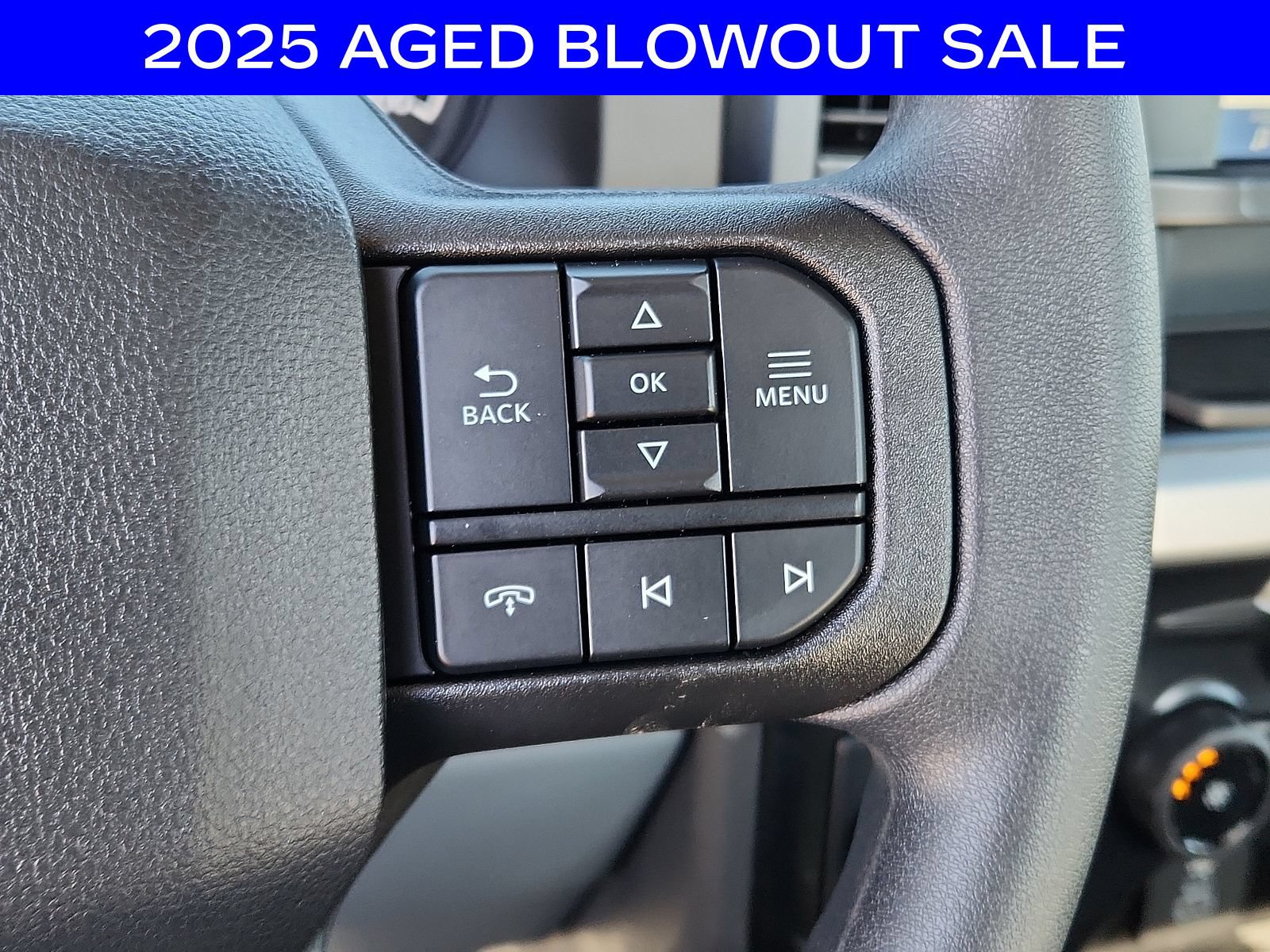 New 2025 Ford F250 XL w/ 360-Degree Camera Package RWD image 17