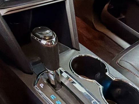 Used 2016 Chevrolet Equinox LTZ w/ Enhanced Convenience Package image 15