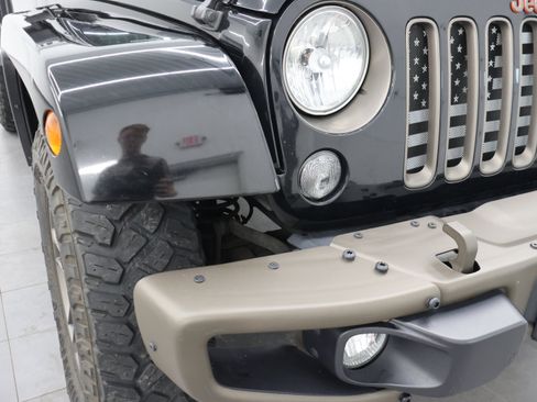 Used 2016 Jeep Wrangler Unlimited Sahara AWD/4WD image 20