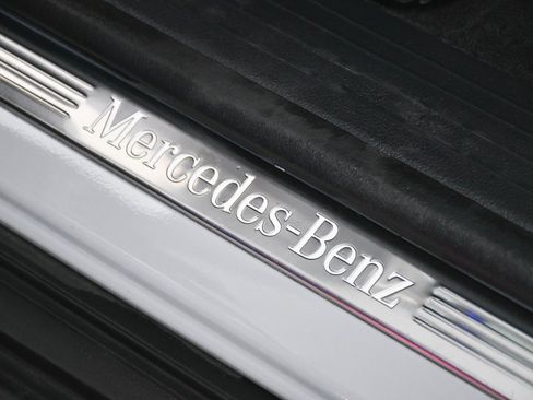 Used 2024 Mercedes-Benz GLE 450 4MATIC image 11