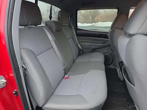 Used 2013 Toyota Tacoma V6 4x4 4dr Double Cab 5.0 ft S w/ TRD Off-Road Pkg image 9