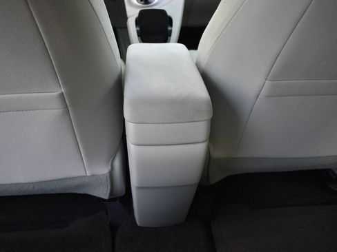 Used 2015 Toyota Prius Two FWD image 16