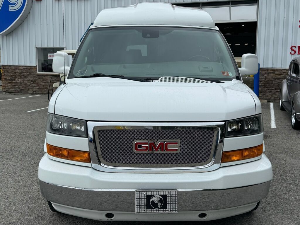 Used 2019 GMC Savana 2500 w/ Enhanced Convenience Package RWD image 2