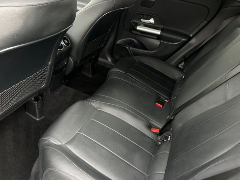 Certified 2025 Mercedes-Benz GLA 250 image 11