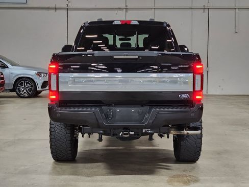 Used 2022 Ford F250 Platinum w/ FX4 Off-Road Package image 10