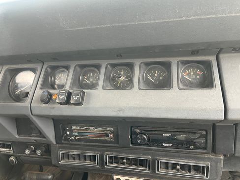 Used 1989 Jeep Wrangler Laredo image 23