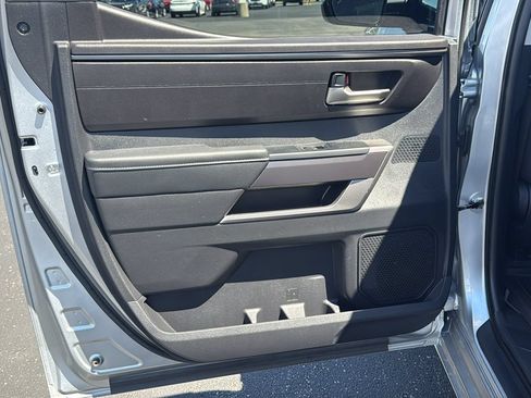 Used 2023 Toyota Tundra SR5 w/ SR5 Convenience Package AWD/4WD image 17