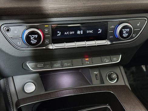 Certified 2025 Audi Q5 2.0T Premium Plus w/ Premium Plus Package image 16