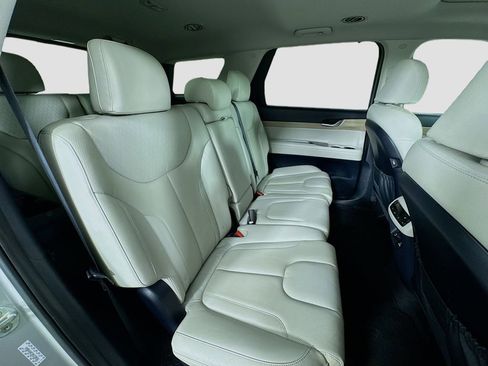 Used 2022 Hyundai Palisade SEL w/ 8P Bench Seat Package FWD image 31
