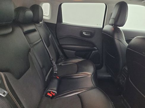 Used 2020 Jeep Compass Latitude FWD image 19