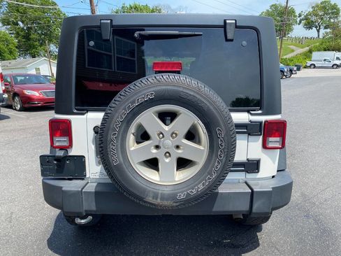 Used 2017 Jeep Wrangler Unlimited Sport w/ Quick Order Package 24S image 4