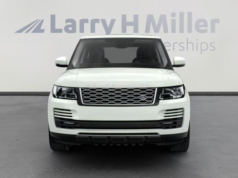 Used 2020 Land Rover Range Rover HSE image 4