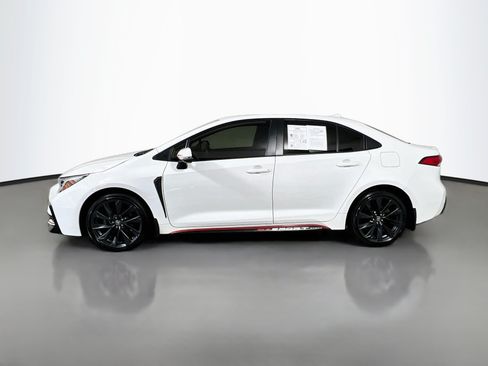 Used 2023 Toyota Corolla SE FWD image 9