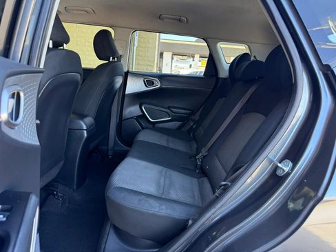 Used 2021 Kia Soul LX image 20