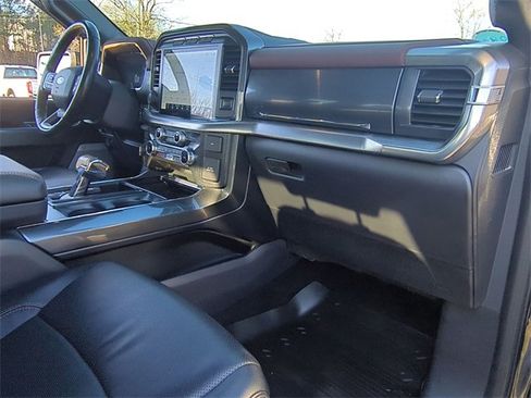 Used 2022 Ford F150 Lariat w/ Equipment Group 502A High image 35