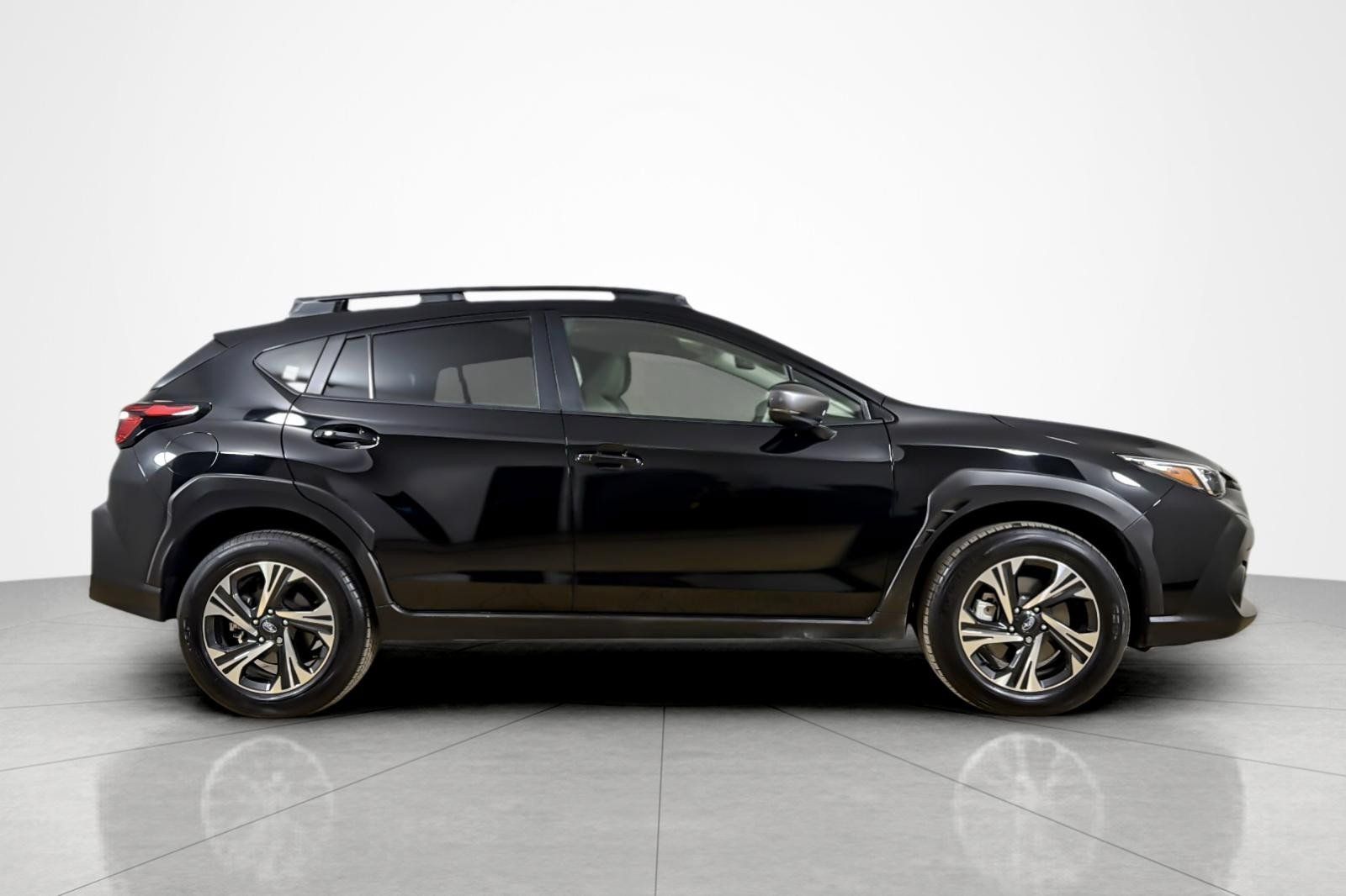 Used 2024 Subaru Crosstrek 2.0i Premium AWD/4WD image 6