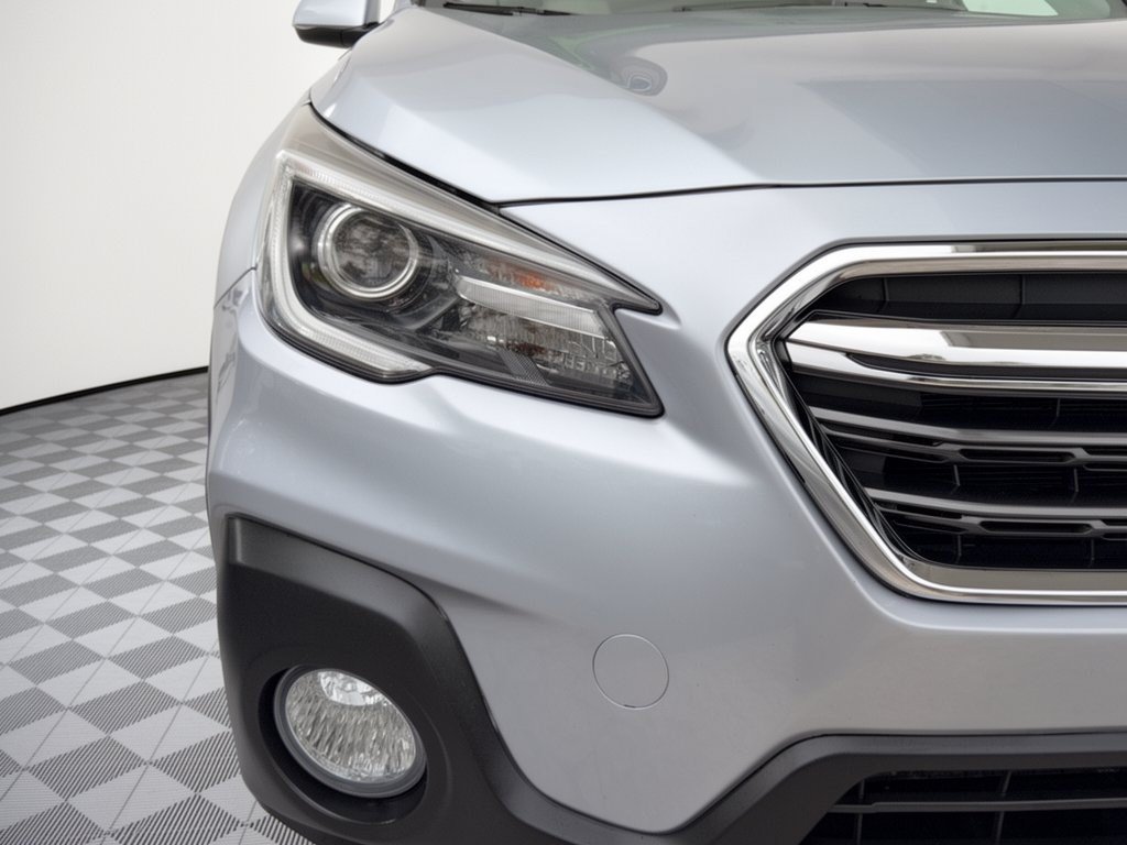 Used 2019 Subaru Outback 2.5i Limited AWD/4WD image 12