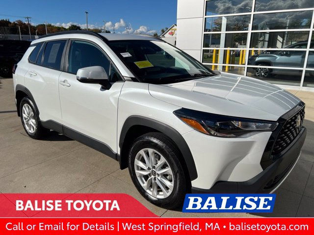 Used 2022 Toyota Corolla Cross LE AWD/4WD image 1