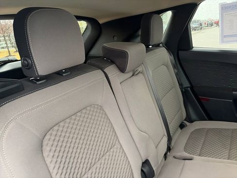 Used 2020 Ford Escape SE image 29