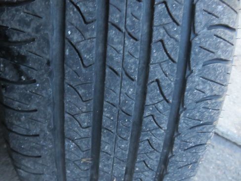 Used 2016 GMC Canyon SLE w/ All Terrain Package image 30