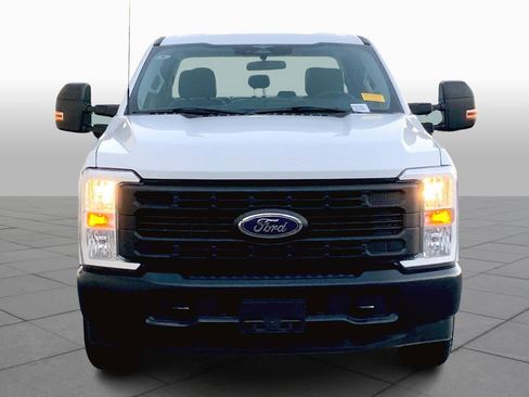 Used 2023 Ford F250 XL image 3