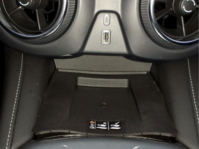 Used 2025 Chevrolet Blazer LT w/ Convenience Package FWD image 19