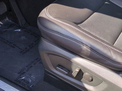 Used 2023 Ford Explorer Limited w/ Limited Technology Package image 12