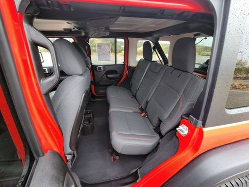 Used 2024 Jeep Wrangler Unlimited Rubicon image 12