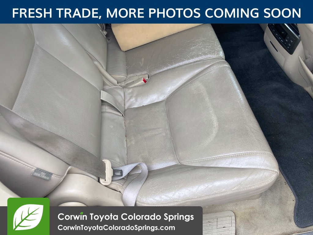 Used 2009 Lexus LX 570 4WD w/ Preferred Accessory Pkg image 12