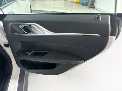 Used 2025 BMW i4 eDrive40 image 32