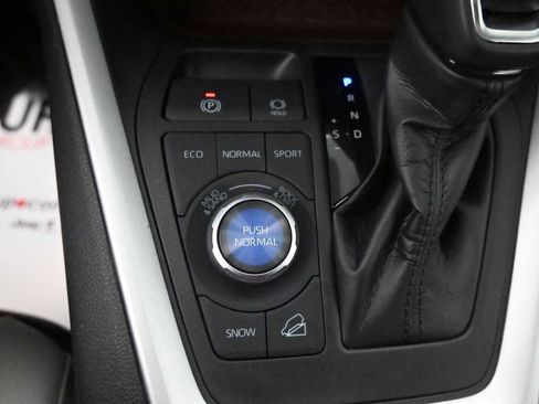 Used 2023 Toyota RAV4 Limited image 9