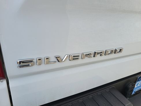 Used 2025 Chevrolet Silverado 1500 LT image 17