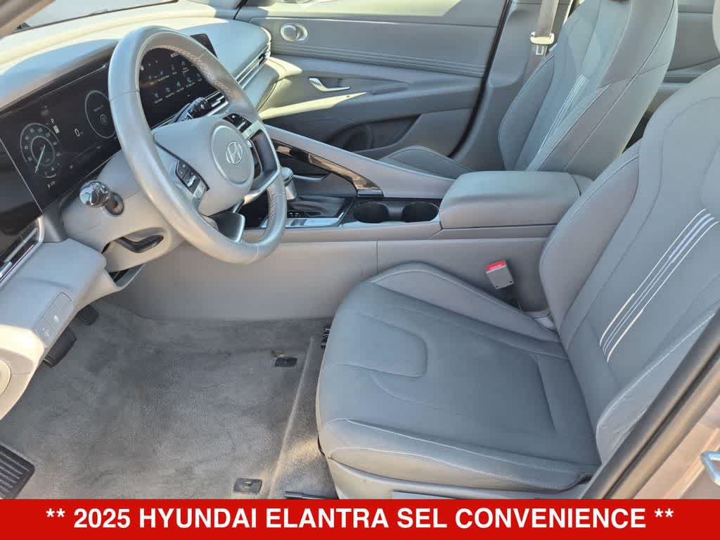 Used 2025 Hyundai Elantra SEL FWD image 16