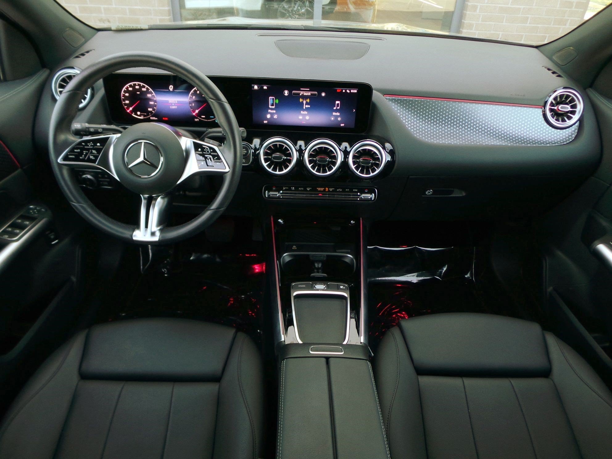 Used 2025 Mercedes-Benz GLA 250 image 6