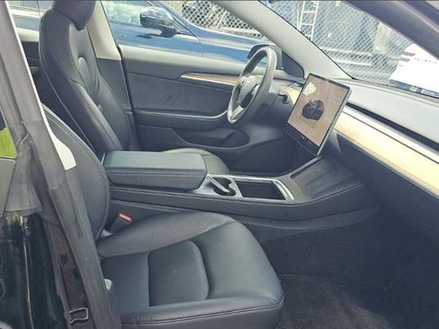 Used 2023 Tesla Model 3 Standard Range RWD image 5