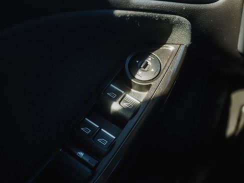 Used 2015 Ford Focus Titanium image 14