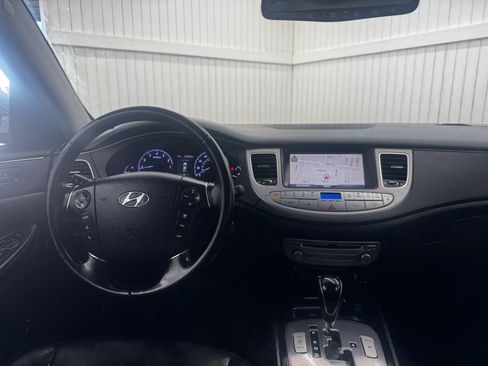 Used 2014 Hyundai Genesis 3.8 w/ Technology Package 03 image 16