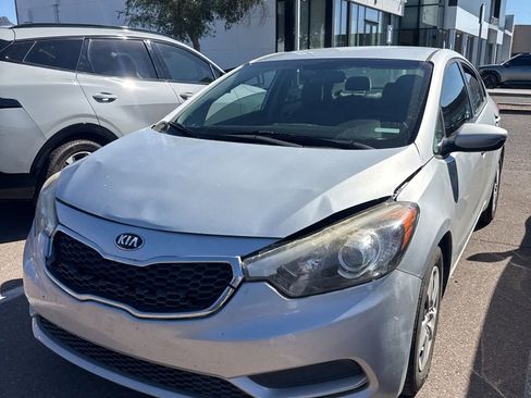 Used 2016 Kia Forte LX image 1