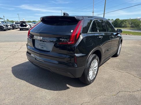 Used 2024 Cadillac XT4 Luxury FWD image 5